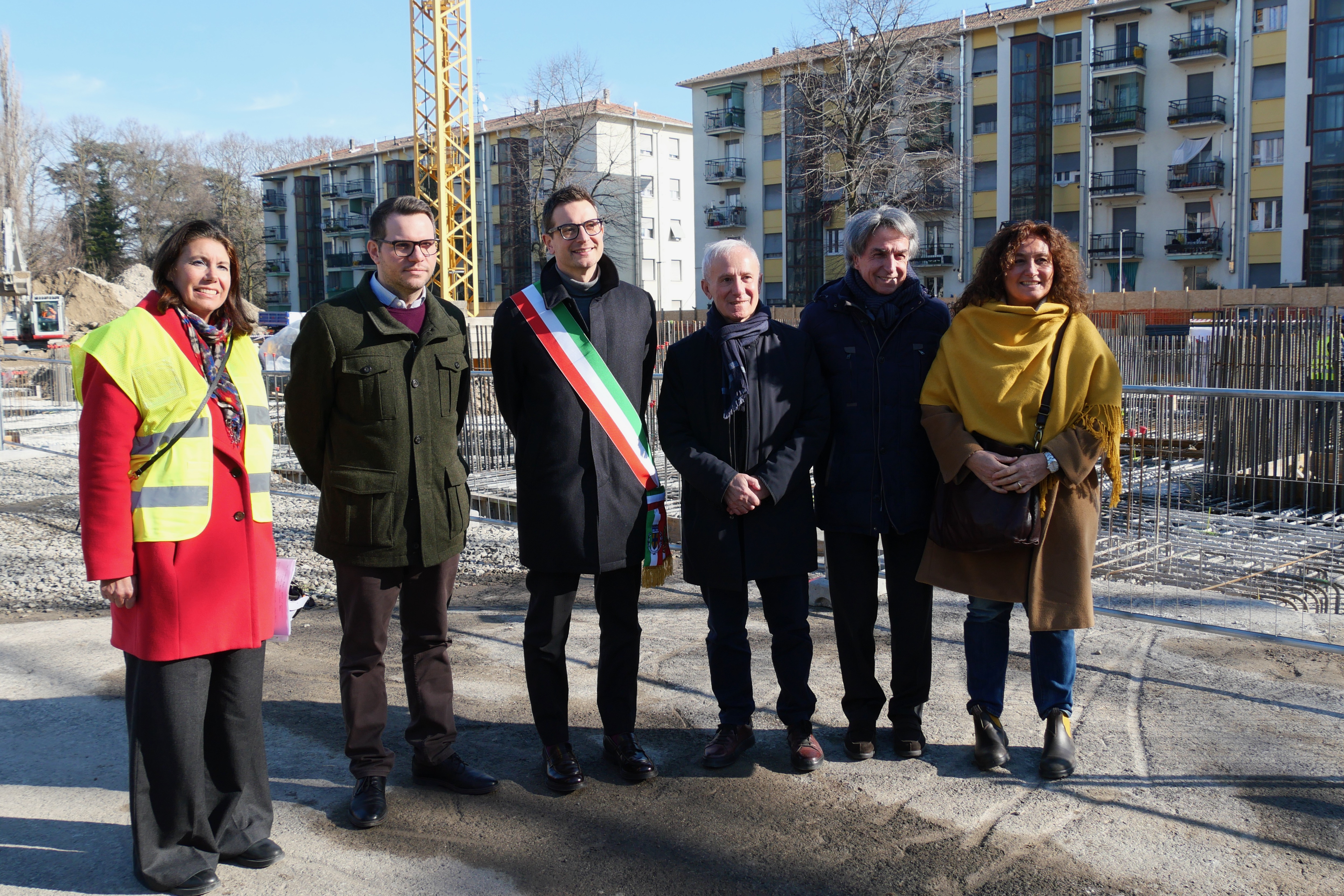 foto del Sindaco, degli assossori Brianti e De Vanna e Vernizzi posa della prima pietra- Mosaico abitativo Solidale