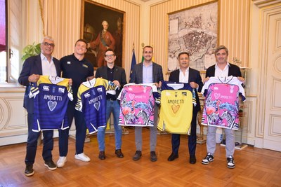 Le Zebre in municipio