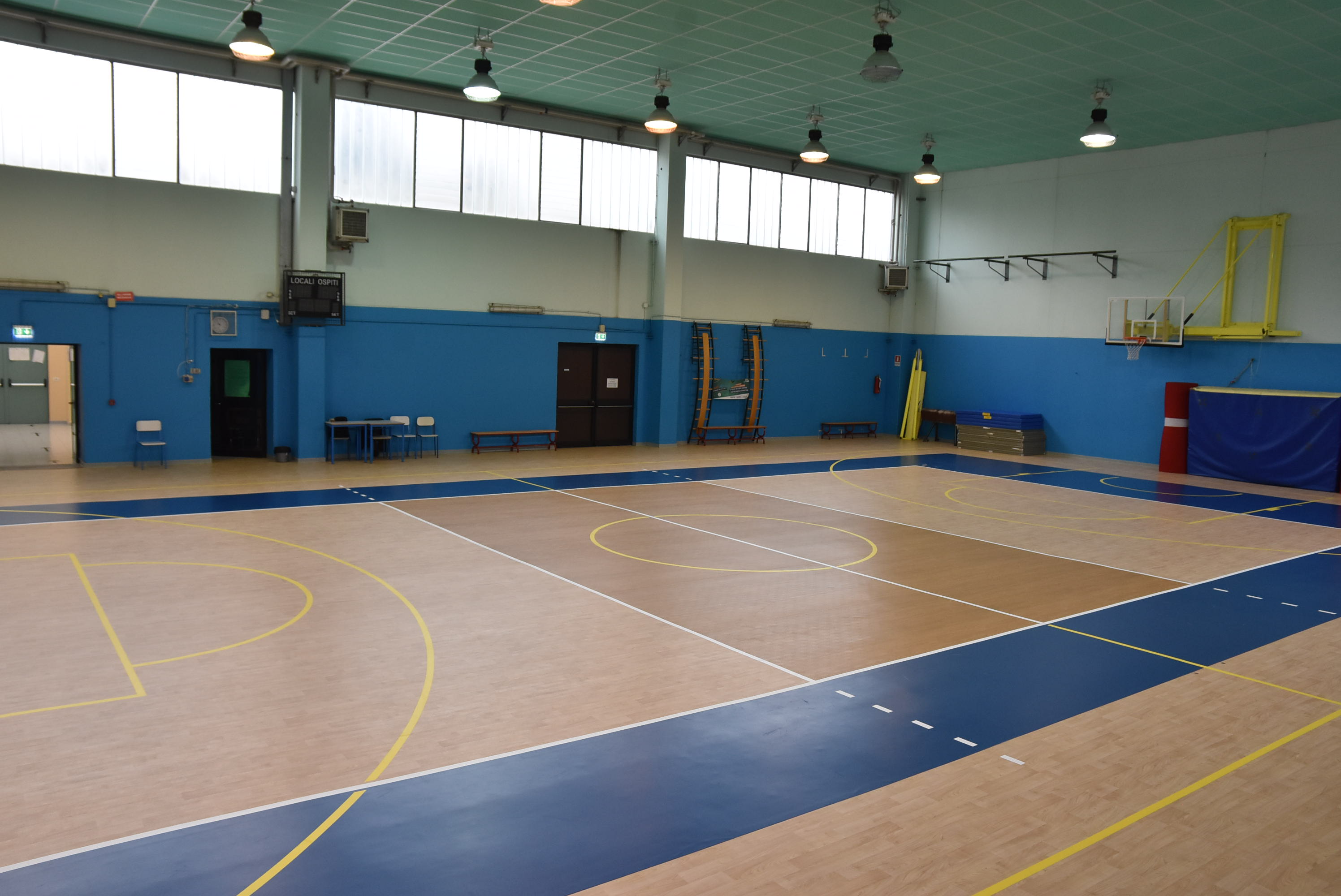 Nuova pavimentazoine palestra scuola Malpeli Baganzola  (3).JPG
