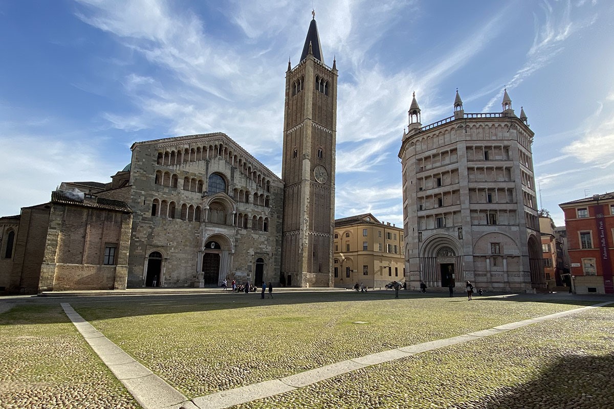 piazzaduomo.jpg