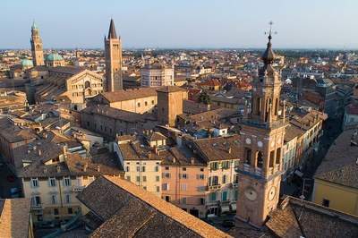 Rigenerazione Urbana nei quartieri Centro Storico e Oltretorrente: avviso pubblico per associazioni di via, Consorzi e Reti di Imprese