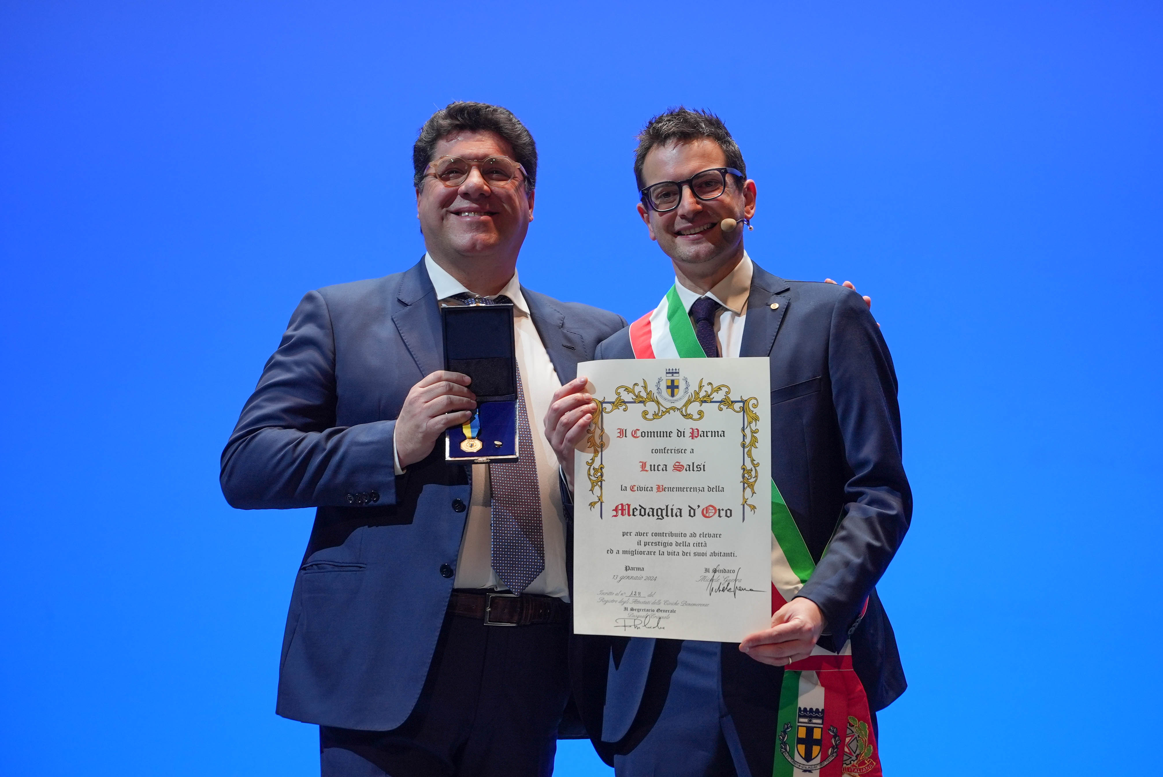Premio Sant'Ilario - Luca Salsi e il Sindaco.jpg