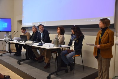 Smuoviamo le acque. Restauro e restituzione di documenti dell’Archivio Storico