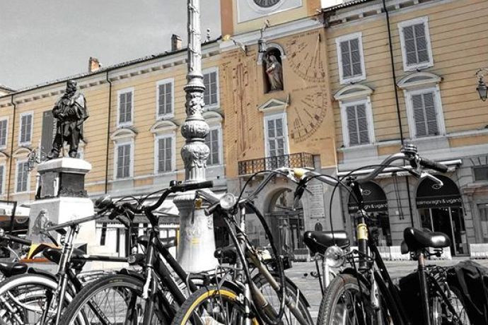 piazza garibaldi bici